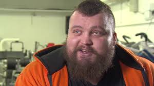 Quase morri, comecei a sangrar': como Eddie Hall se tornou o 1º homem a  levantar 500 kg