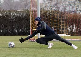 Hes kablo kayserispor kalecisi doğan alemdar, alanyaspor maçında alınan 1 puanın önemli olduğunu söyledi. Kayserispor Kalecisi Dogan Alemdar 1 Puana Sukretmek Lazim