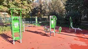 A google ingyenes szolgáltatása azonnal lefordítja a szavakat, kifejezéseket és weboldalakat a magyar és több mint 100 további nyelv kombinációjában. Szobor Utcai Kozossegi Sportter Free Sport Parks Blog