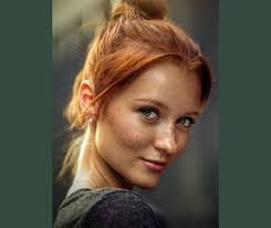 📕 𝙋𝙤𝙤𝙧 𝘽𝙞𝙡𝙡𝙞𝙤𝙣𝙖𝙞𝙧𝙚 𝙒𝙞𝙛𝙚: 𝙒𝙝𝙤 𝙄𝙨 𝙏𝙝𝙚 𝙍𝙚𝙖𝙡  𝘽𝙤𝙨𝙨 ✒️by Lloyd Perold 📌Read Now👉 https://reurl.cc/XAbpNe Chapter 1  The Benton Family A woman in a white T-shirt and jeans walked out of the