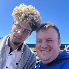 SCENE REPORT: Sean McPherson celebrated the opening of Walker West's new  home at 650 Marshall Ave. He ran into lots of awesome folks, jammed to some  tunes and got some good food.