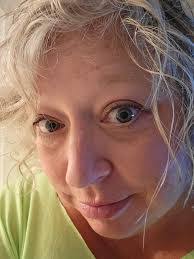 Christine Sachs's Instagram, Twitter & Facebook