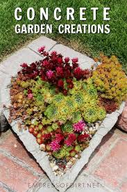 How To Make Hypertufa Planters Creative Garden Pots Hypertufa Garden Containers