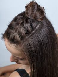 Bevor sie mit dem flechten des seitlichen bauernzopfs beginnen, sollten sie ihre haare einmal gründlich durchbürsten, damit diese sich nicht bei der anleitung verknoten. 1001 Inspirierende Ideen Fur Einfache Flechtfrisuren Zum Selbermachen