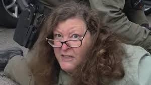 elizabeth espinosa (@e_espinosa)