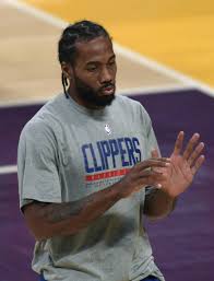 However, leonard himself has said that the size of his hands can actually be a problem when. Kawhi Leonard Hilarious Explains The Problem With Having Big Hands Truth Mag100
