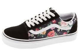 Vans Old Skool Garden Floral Black True White Shoeteria White Vans Shoes Vans Old Skool Vans
