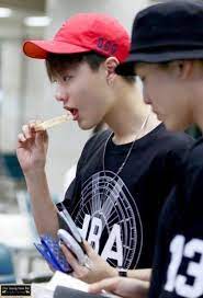 cho seungyoun before 2019 おしゃれまとめの人気アイデア pinterest 바나나 우유