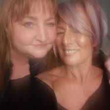 This is such a beautiful place in Southport to watch the Sunset and have a  drink! 🌊 🍻📍The Lakeside Inn, Marine Lake, Southport PR9 0EA