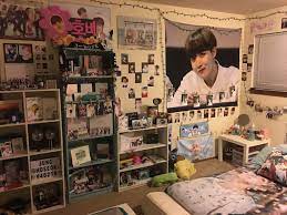 Simak inspirasi kamar bertemakan bts di sini selengkapnya. Desain Kamar Tidur Army Bts Cek Bahan Bangunan