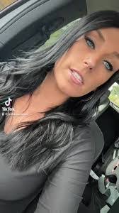 Nicole Snell's Instagram, Twitter & Facebook