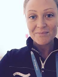 Lucka 17: Åsa "the boss" Myhrberg Berätta lite om dig själv Jag heter Åsa  och är 35 år och bor i Tyresö. Jag arbetar som anläggningschef på Medley  för Nacka simhall och