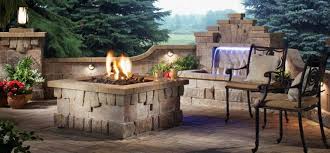 22 Feuerstelle Designs Im Garten Den Patio Bereich Gemutlich Gestalten Feuerstelle Garten Feuerstellen Im Freien Leben Unter Freiem Himmel
