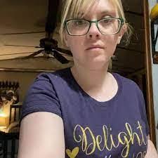 Lynette Conklin's Instagram, Twitter & Facebook