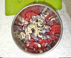 Kalau tak percaya, boleh cuba resepi daging burger homemade yang kami sediakan ini. Resepi Daging Burger Buatan Sendiri Sedap Dan Mudah Homemade