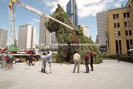 Museum of contemporary art australia tallawoladah, gadigal country 140 george street the rocks sydney nsw 2000. Jeff Koons Working On His Puppy Daniel Kramer