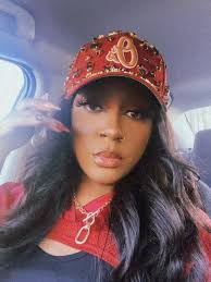 Say what your name is, Ooh yeah, that fits you girl 💋 #breezybowl