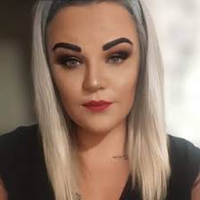 Amanda Hellman (amandahellman94)