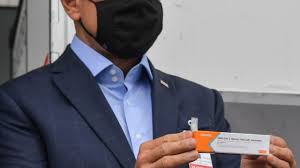 Sao paulo governor joao doria criticized brazilian president jair bolsonaro for his response to the coronavirus pandemic. Doria Se Transformou Em Um Traidor Contumaz Diz Ministro Das Comunicacoes