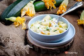 Pasta zucchine fiori di zucca e speck. Pasta Con Gorgonzola Zucchine E Fiori Di Zucca Le Ricette Di Mirzia