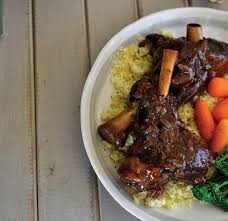 Lamskenkels Is Altyd N Treffer Bederf Jou Mense Met Hierdie Lekker Resep Lamb Shank Recipe South African Recipes Lamb Shanks