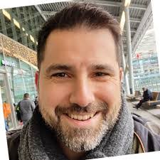 Pauline Molenaar's Instagram, Twitter & Facebook