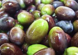 Olive Per Finger Food E Aperitivi Ecco Come Farle In Casa Benessere Alimentazione Sana Prodotti Bio E Rimedi Naturali Soluzionibio It