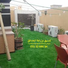 حدائق منزلية خشب جداري خشب ديكور للحائط خطوات تركيب العشب الصناعي ديكور تنسيق حدائق ديكور جداريات outdoor decor decor home decor