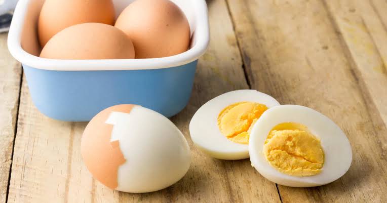 How to Peel Boiled Eggs Without Breaking Them?