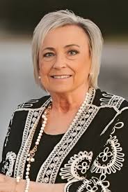 In Memory of Debra Lee Copeland Lewzader, known affectionately as Debbie to  her friends and family, passed away peacefully at her home in Paducah,  Kentucky,