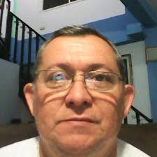 Roberto Menjivar (@RobertoMenjiv10)