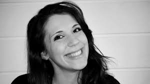 Zwanzig junge und fesche Mädel kämpfen am Donnerstag um die begehrten  Finalplätze