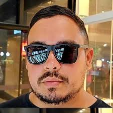 Gênesis Muniz (@gennesismuniz)