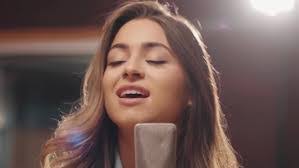 Talia Scott's Instagram, Twitter & Facebook