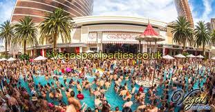 Encore Beach Club Vegas Pool Party At Encore At Wynn Hotel Las Vegas Vegas Pool Party Las Vegas Pool Vegas Pools