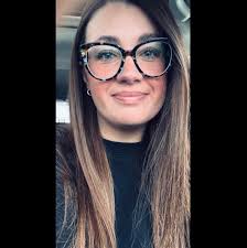 What causes idiopathic head tremors in English bulldogs and how to prevent  them?