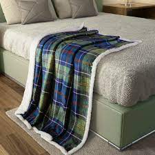 بطانية كنب مخمل وفرو أبريال blanket throw blanket home