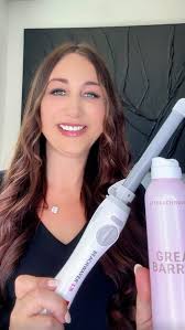 Effortless curls with a twist! 💫🌀 Use code RhondaWave for 10% off site  wide