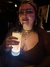 Female Roommate Wanted in Naperville Suburbs