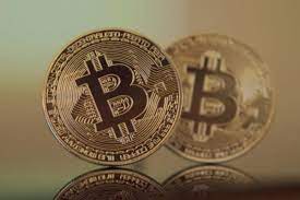 Bitcoin rose by over 9%, reaching a total worth of $50,000, coindesk reported on monday, but financial experts are advising against investing heavily in the cryptocurrency. Here S How Much Investing 1 000 In Bitcoin On Jan 1 2020 Would Be Worth Now