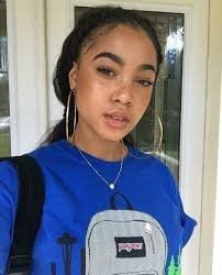 Hey older man. This message is for you I'm very confused 🥹 why aren't you  answering me now? I need to talk to you 😔 please say hi to me 💔💔💔