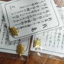 Yine aynı şekilde uygun bir ürün, şekli, yonca benzemektedir. Sevimli Kucuk Susler Para Kaplumbaga Sig Su Golet Taki Tapinak Sansli Altin Kaplumbaga Urunler Seramik Karo Ivir Zivir Heykelcikler Ve Minyaturler Aliexpress