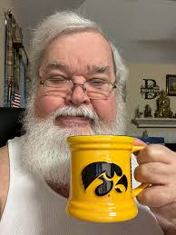 Clark's Sunday mood! We ran out of treats until tomorrow 🥲