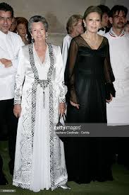 His wife anne aymone stock pictures and images. Farah Pahlavi Of Iran And Anne Aymone Giscard D Estaing At The Gala For The Fondation De L Enfance Held In Versailles The Ancient Dress Royal Fashion Farah