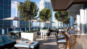 Kimpton Epic Hotel In Downtown Miami Kimpton Hotels Hotel Hotel Suites Kimpton