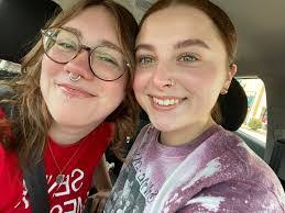 Denise Marvel's Instagram, Twitter & Facebook