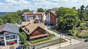 Gramado possuí mais de 30 pontos turísticos e atrativos sendo assim uma das cidades mais visitadas do brasil. Bella Gramado By Gramado Parks Gramado Updated 2021 Prices