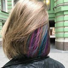 Hidden Rainbow Hair Bob Frisur Modern Haarfarben Coole Haarfarben Blaues Ombre Haar