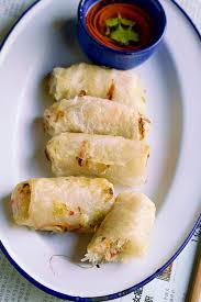 Proef De Chinese Keuken Met Deze Zelfgemaakte Nems Een Verrassend Voorgerecht Met Kip Waar Je Iedereen Blij Me Voedsel Ideeen Voorgerecht Met Kip Wereldkeuken