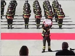It is part of the ministry of interior's dipartimento dei vigili del fuoco, del soccorso pubblico e della difesa civile (department of firefighters, public rescue and civil protection). Vigili Del Fuoco Blitz Al Giuramento A Capannelle Filmato E Subito Bloccato Il Sindacalista Disturbatore Corriere It